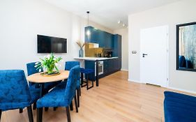 HELLO Apartamenty - Długa 15